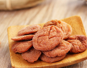 休闲零食蜜饯果脯酸梅肉果干